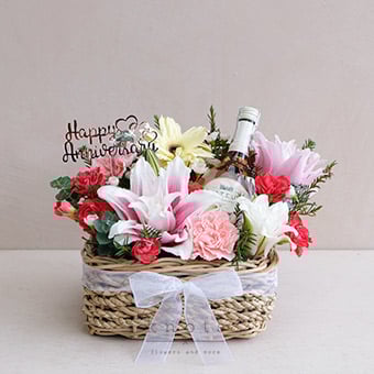 Heart of Hearts (Lilies Arrangement with Liquor)