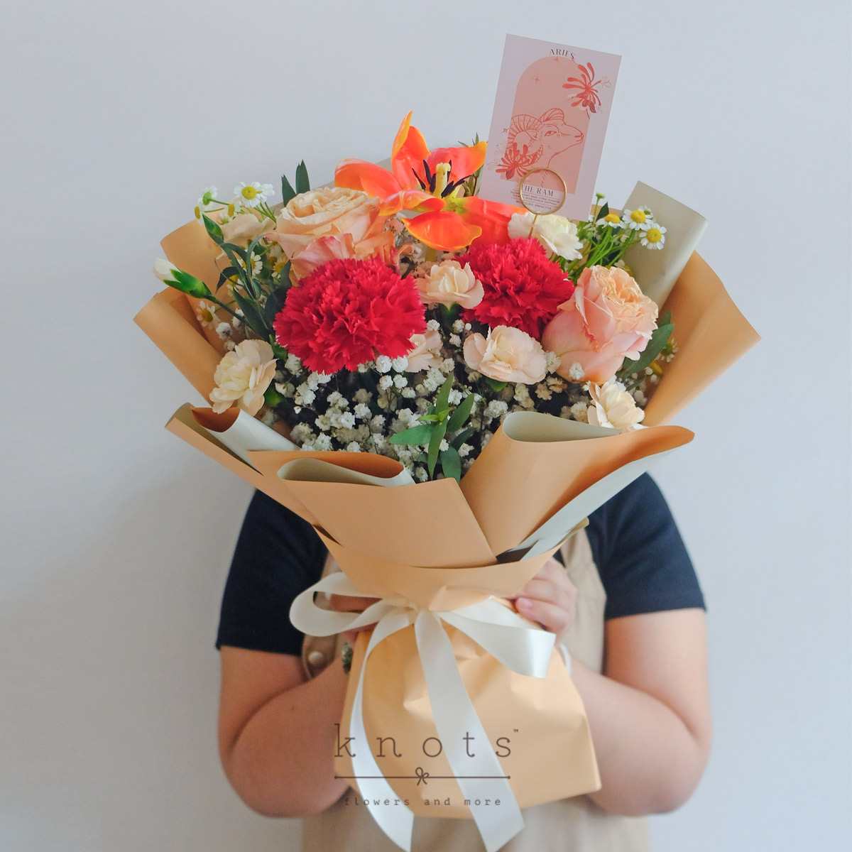 ASBQ2504-Blazing-Aries--PeachEcuadorian-Roses-and-Orange-Tulips-BouquetB_1200