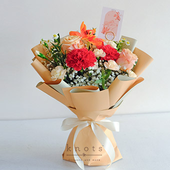 Blazing Aries (Peach Ecuadorian Roses Bouquet)