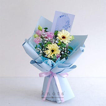Crescent Bloom Cancer (White Gerbera Bouquet)