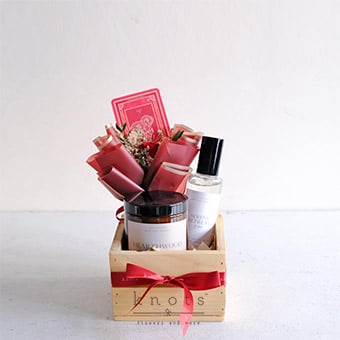Aries Ember Glow (Flower and Gift)