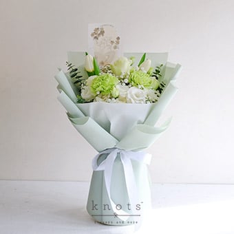 Secrets of the Nile Capricorn (White Rose and Tulips Bouquet)