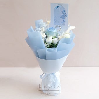Midnight Gardens Cancer (Fresh & Dried Flowers Bouquet)