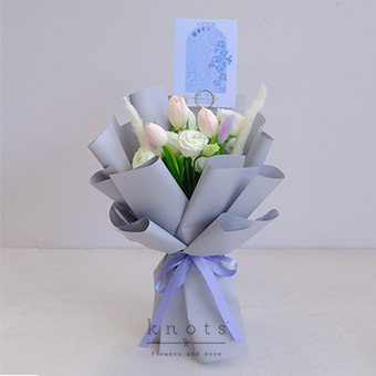 Crystal Tide Cancer (Tulips & Dried Flowers Bouquet)
