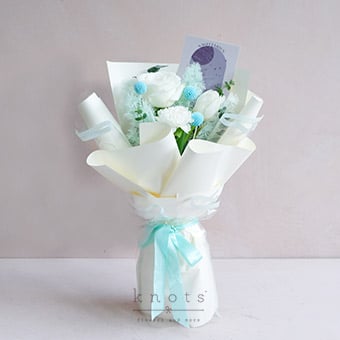 Orion Sagittarius (White Rose Bouquet)