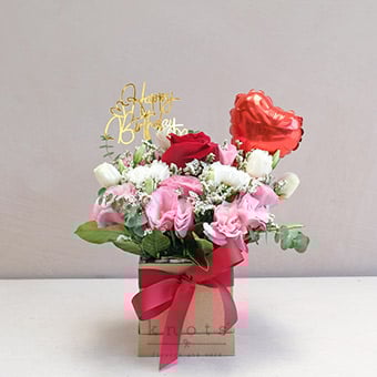 Sweet Day (Red Ecuadorian Rose Arrangement)