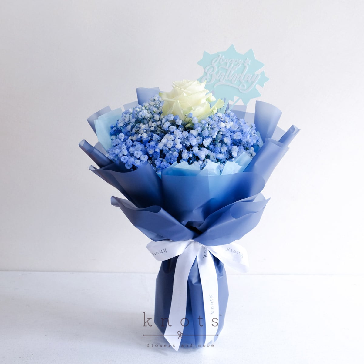 Sky Captain (White Rose Birthday Bouquet)