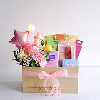 Petal Kiss (Flowers and Gifts)