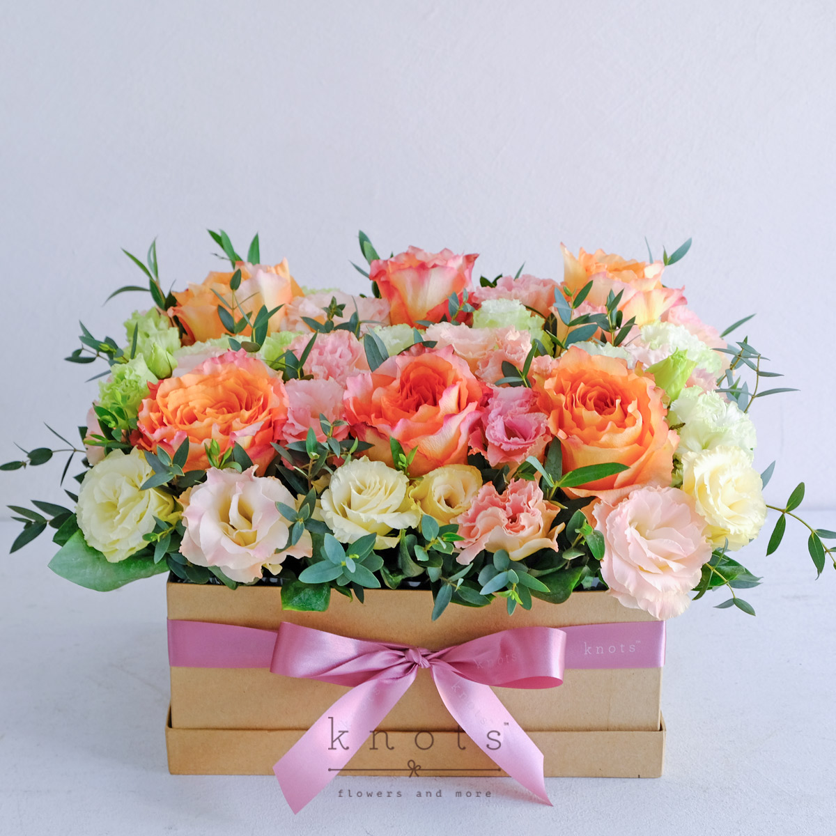 Dreamy Affair (Orange Ecuadorian Roses Boxed Arrangement)