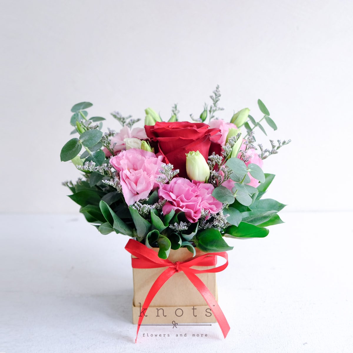 Shout Your Love (Red Ecuadorian Boxed Arrangement)