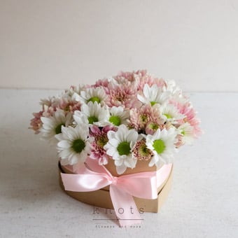 Garden Giggles (Mixed Chrysanthemums Arrangement) 