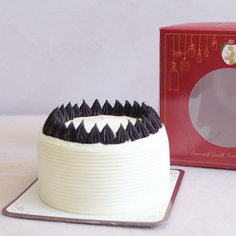 Mini Black Velvet Cake