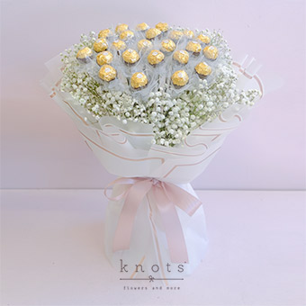 On Cloud 9 (Ferrero Rocher with Gypsophila Bouquet)