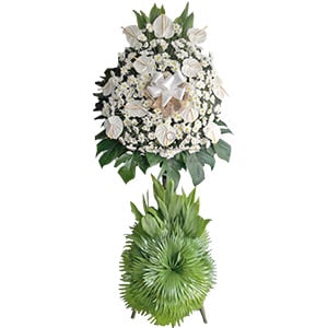 Lighthearted Farewell (Wreath)
