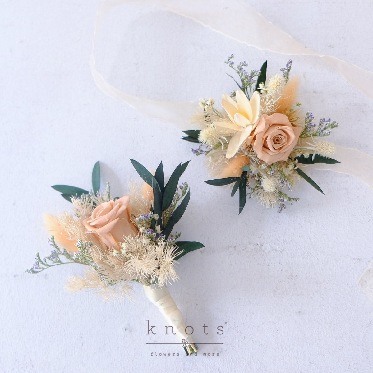 Lovebirds Moment (Preserved and dried flowers Corsage and Boutonniere)