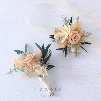 Lovebirds Moment (Preserved and dried flowers Corsage and Boutonniere)
