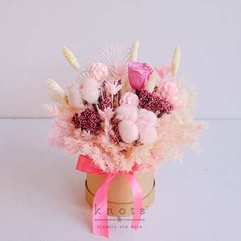 Sweet Ambrose (Dried & Preserved Flowers Arrangement)