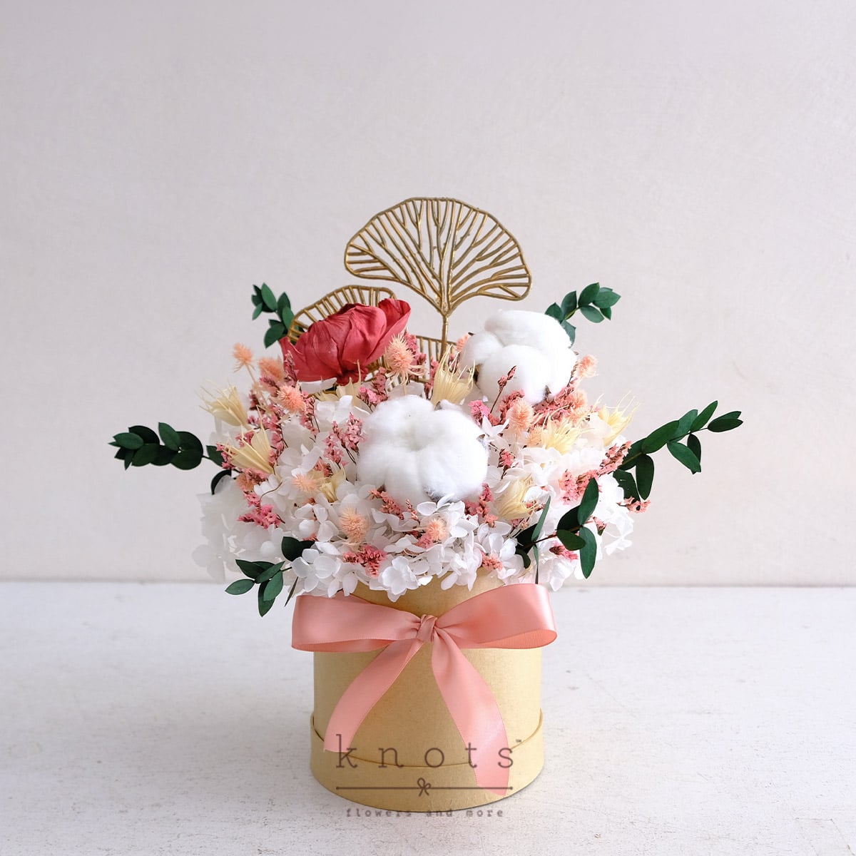 Soléa (Dried Flower Arrangement)