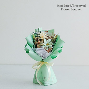 Dahlia (Mini Dried Flower Bouquet)