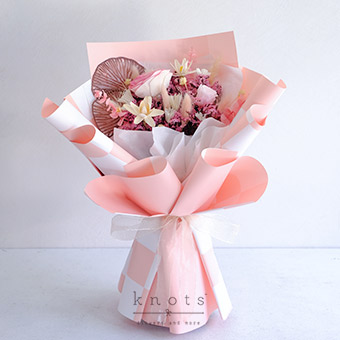 Eternal Sweetheart (Dried and Preserved Bouquet)