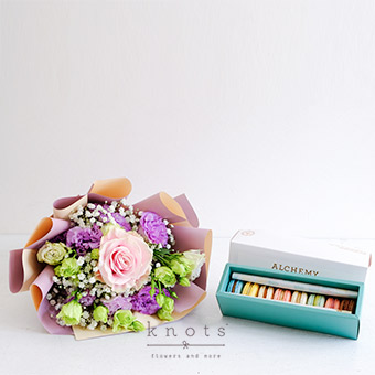 Lilac Sweets (Pink Ecuadorian Rose Bouquet w/ Macarons)