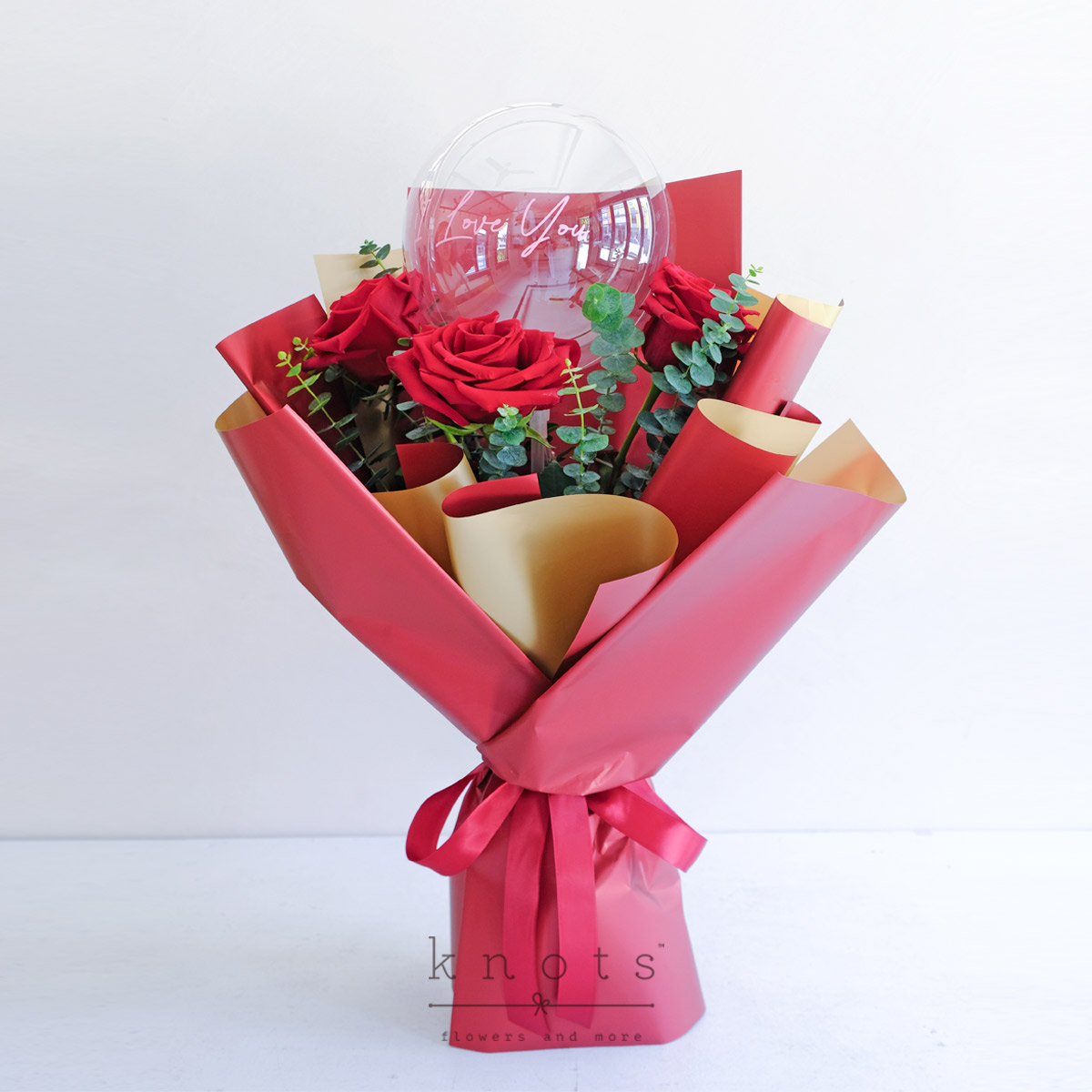 Must Be Love (3 Red Ecuadorian Roses with Balloon)