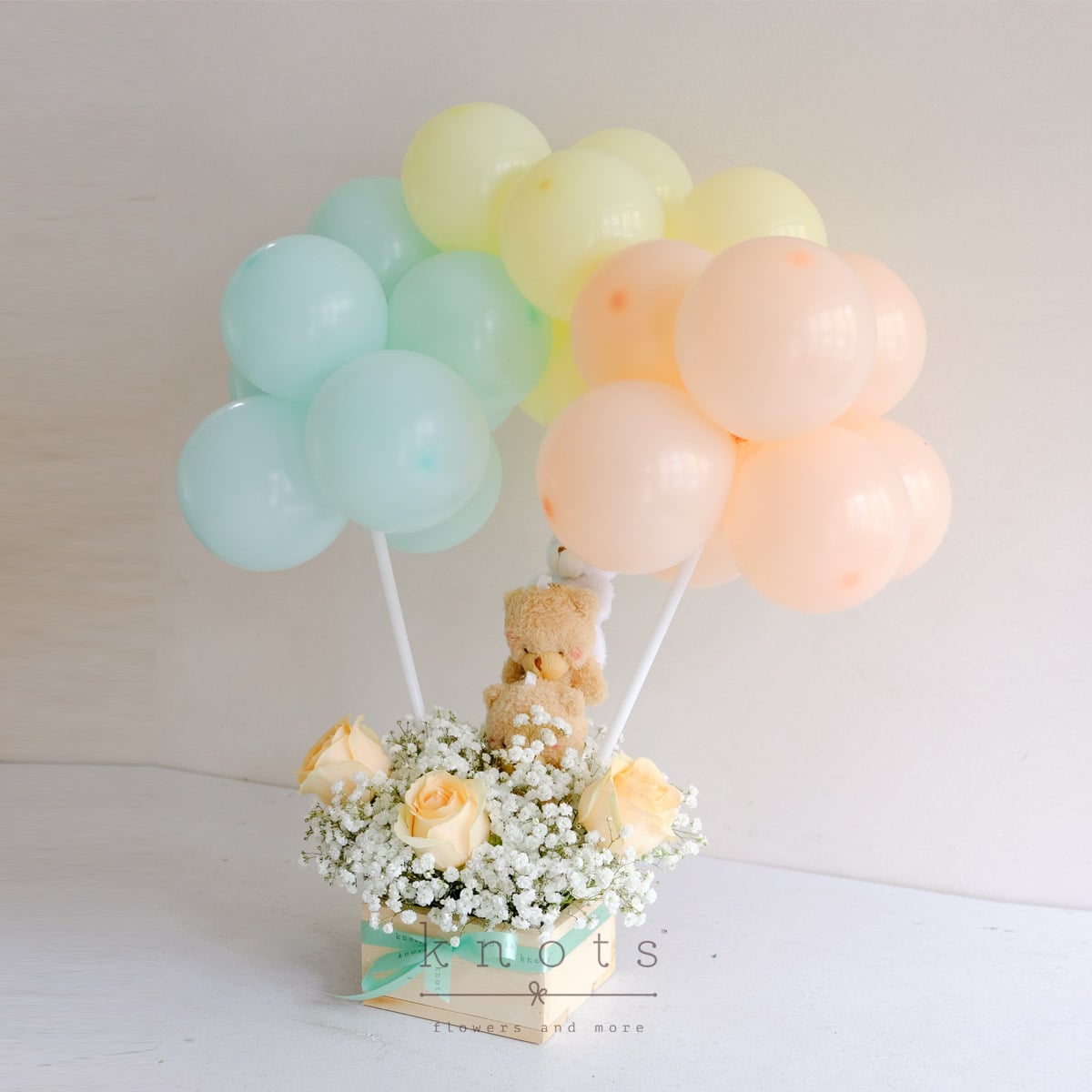 FB2212A_1200