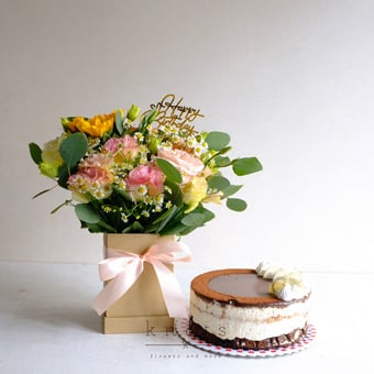 Sunny Sweet (Sunflower Arrangement and Cake)