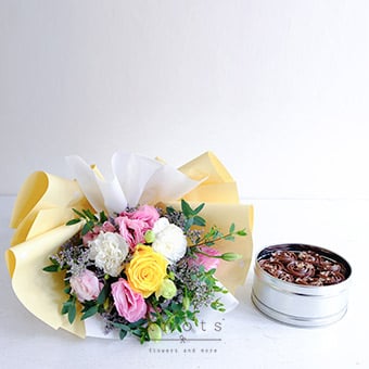 Sweet to Remember (Yellow Rose Bouquet and Cupcake)