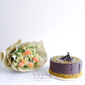 Blooming Indulgence (Orange Tulips Bouquet and Cake)
