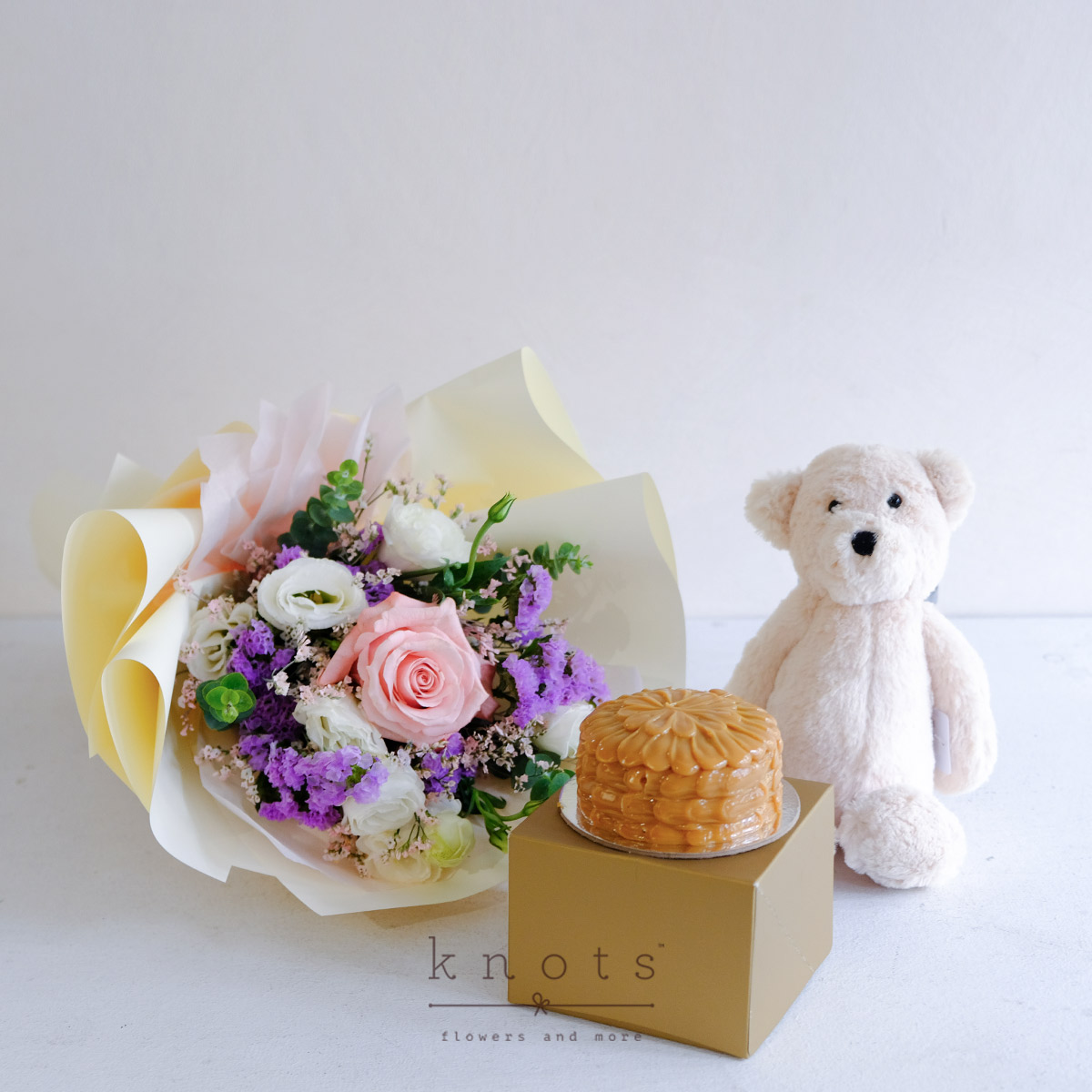 Dulce Dreams (Pink Ecuadorian Rose Bouquet with Cuddly and Mini Cake)