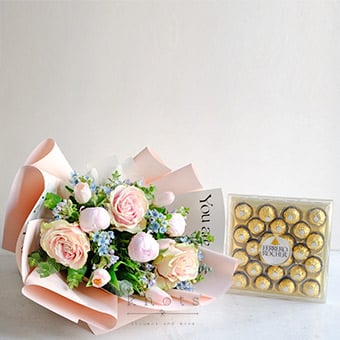 Rosé & Gold (Pink Peonies and Ecuadorian Roses Bouquet with Chocolate)