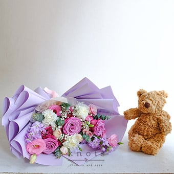 Sweetheart Snuggle (Purple Ecuadorian Roses Bouquet with Cuddly)