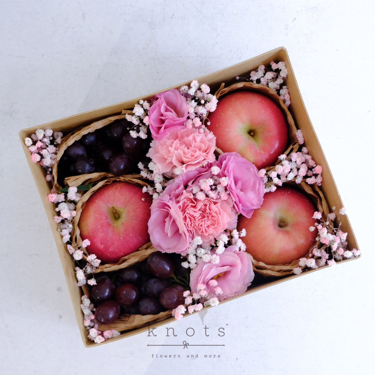Pleasurable Healing (Fruits & Flower Gift Box)