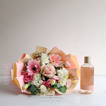 Pink Ecuadorian Rose and Gerbera