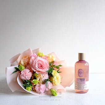 Rosy Hour (Flowers and Gift)