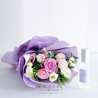 Purple Dream (Lilac Rose Bouquet with Perfume)