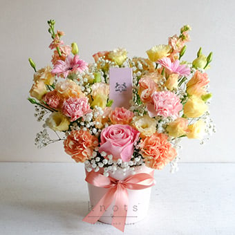 Blush Symphony (Pink Ecuadorian Rose Arrangement and Perfume)