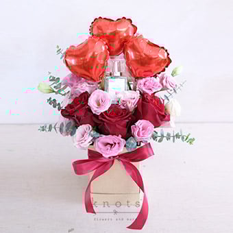 Love Is In The Air (Red Ecuadorian Roses w/ Balloons & Perfume)