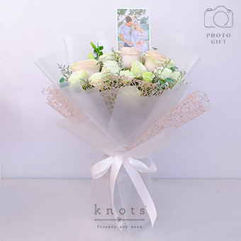 Memory Lane (Pink Ecuadorian Roses Bouquet With 4R Photo)