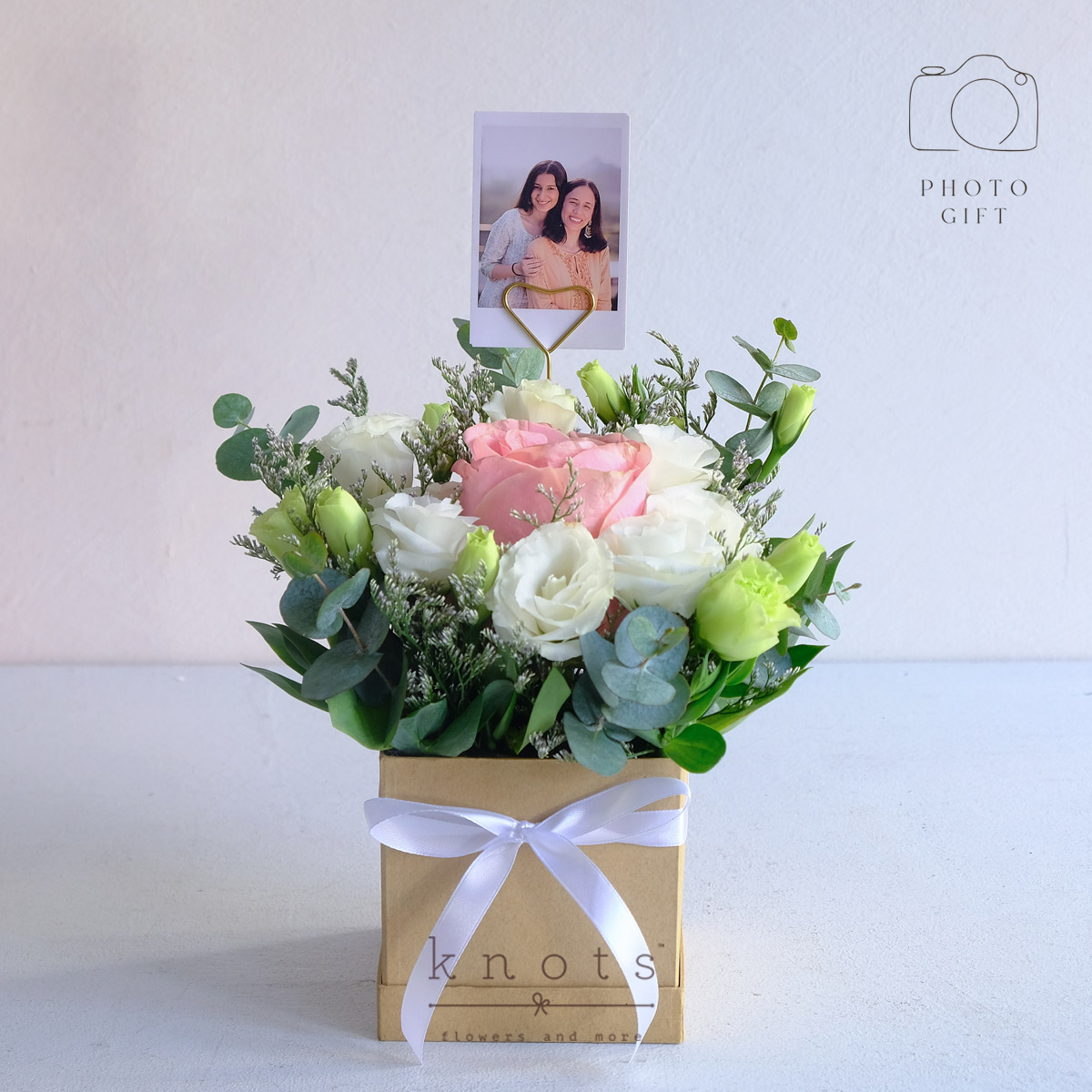 Spring Memory (1 stalk Pink Ecuadorian Rose Arrangement w/ Instax photo)
