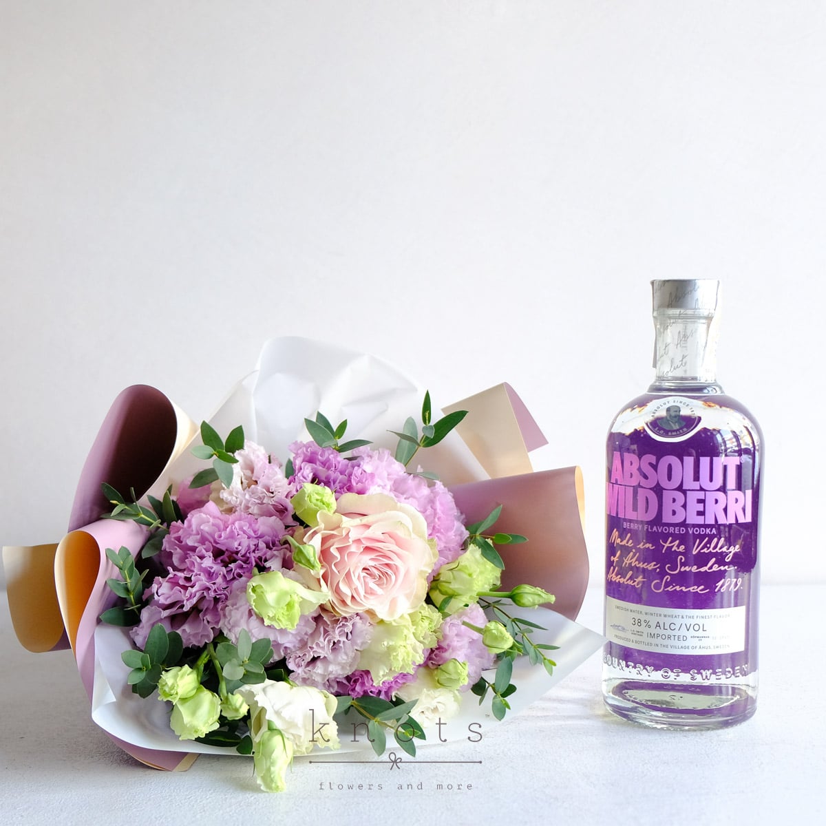 Lavender Pour (Pink Ecuadorian rose and Liquor)