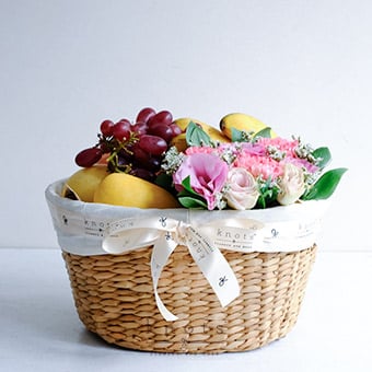 Kindness Love (Fruits & Flower Gift Basket)