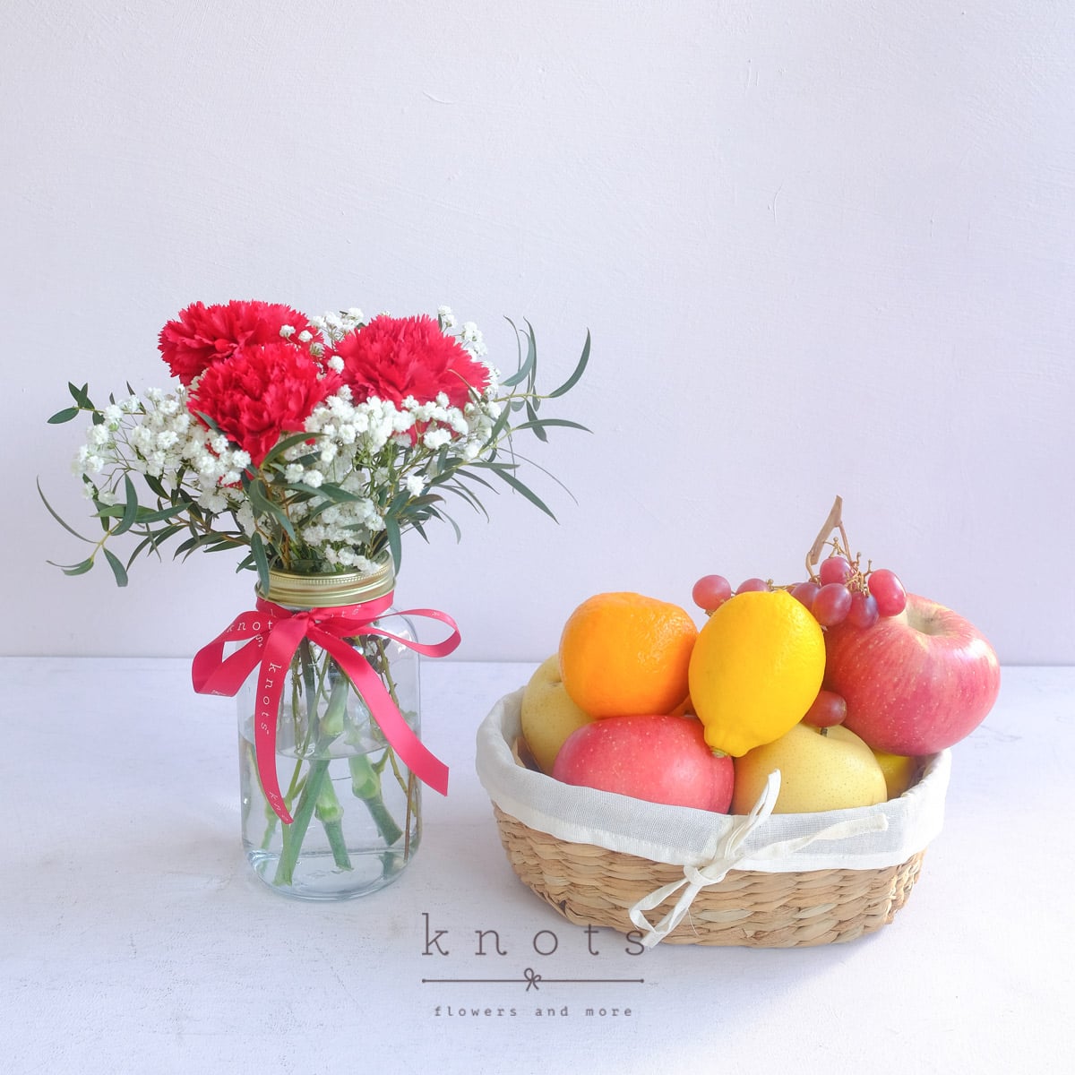 Wellness Basket Bundle (Fruits & Flowers)