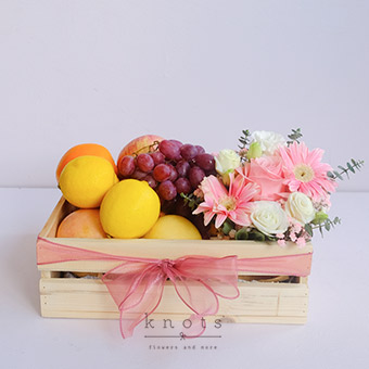 Nourish & Lift (Fruits & Flowers Gift Basket)