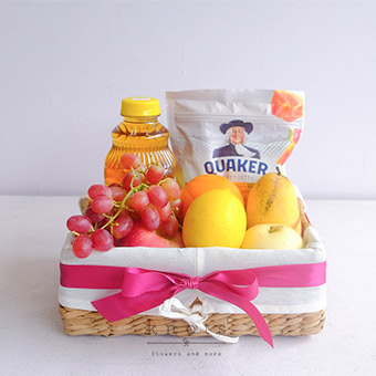 Refreshing Reward (Fruits & Food Hamper)