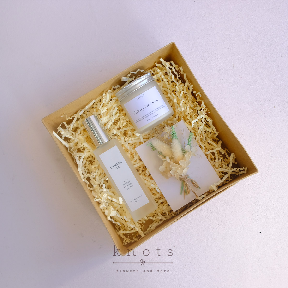 Alluring Aura (Gift Box)