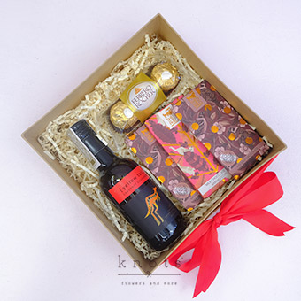 Wine Corner (Gift Box)