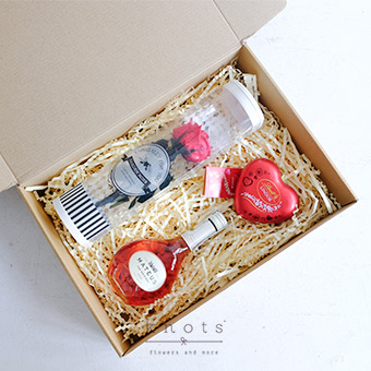 Velvet & Vine (Gift Box)