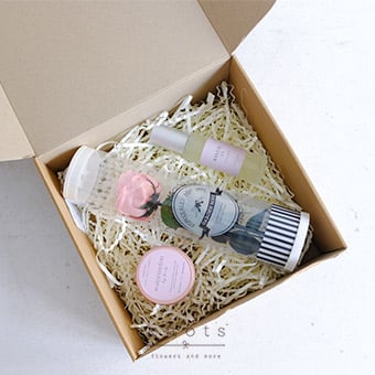 Sincere Feels (Gift Box)
